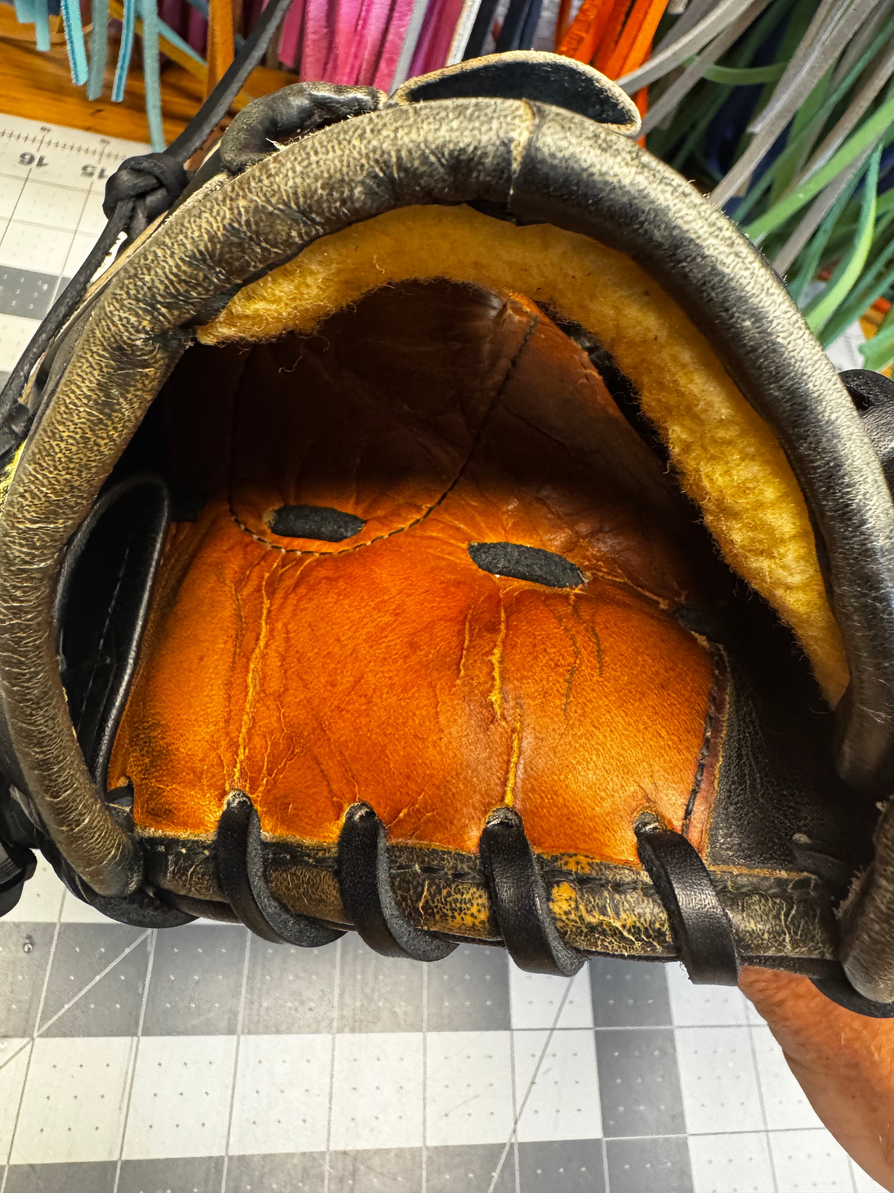 Wilson A2000 B2 Pitchers Glove LHT - Refurbished