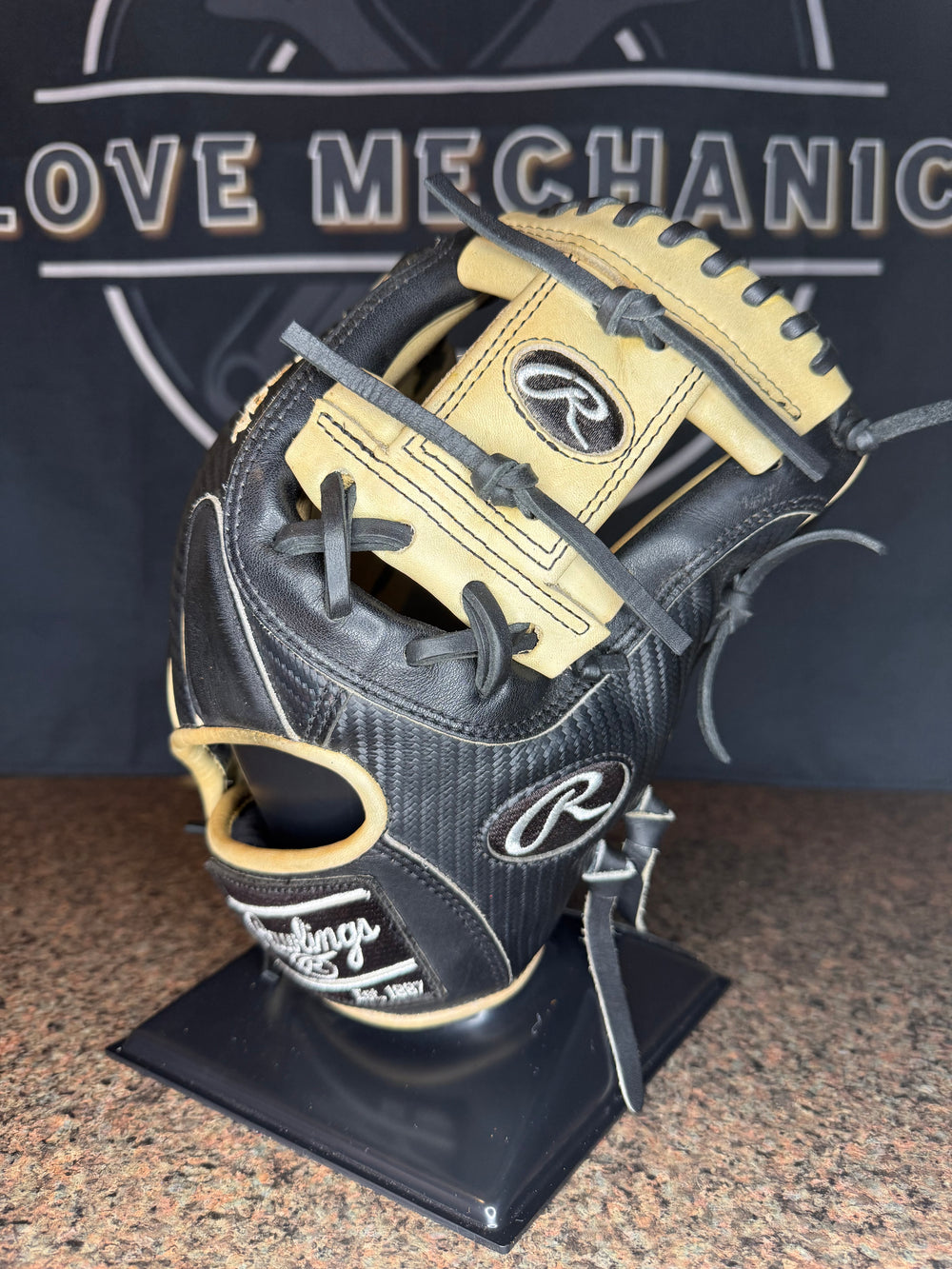 
            Rawlings Heart of the Hide after Clean, Condition & Relace
          
