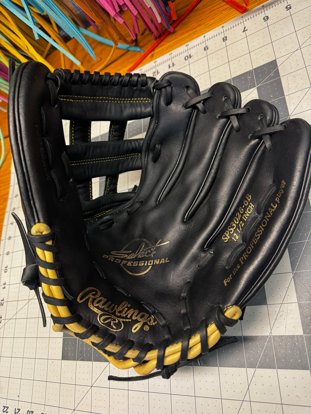 
            Rawlings Select Professional after Clean, Condition & Relace
          