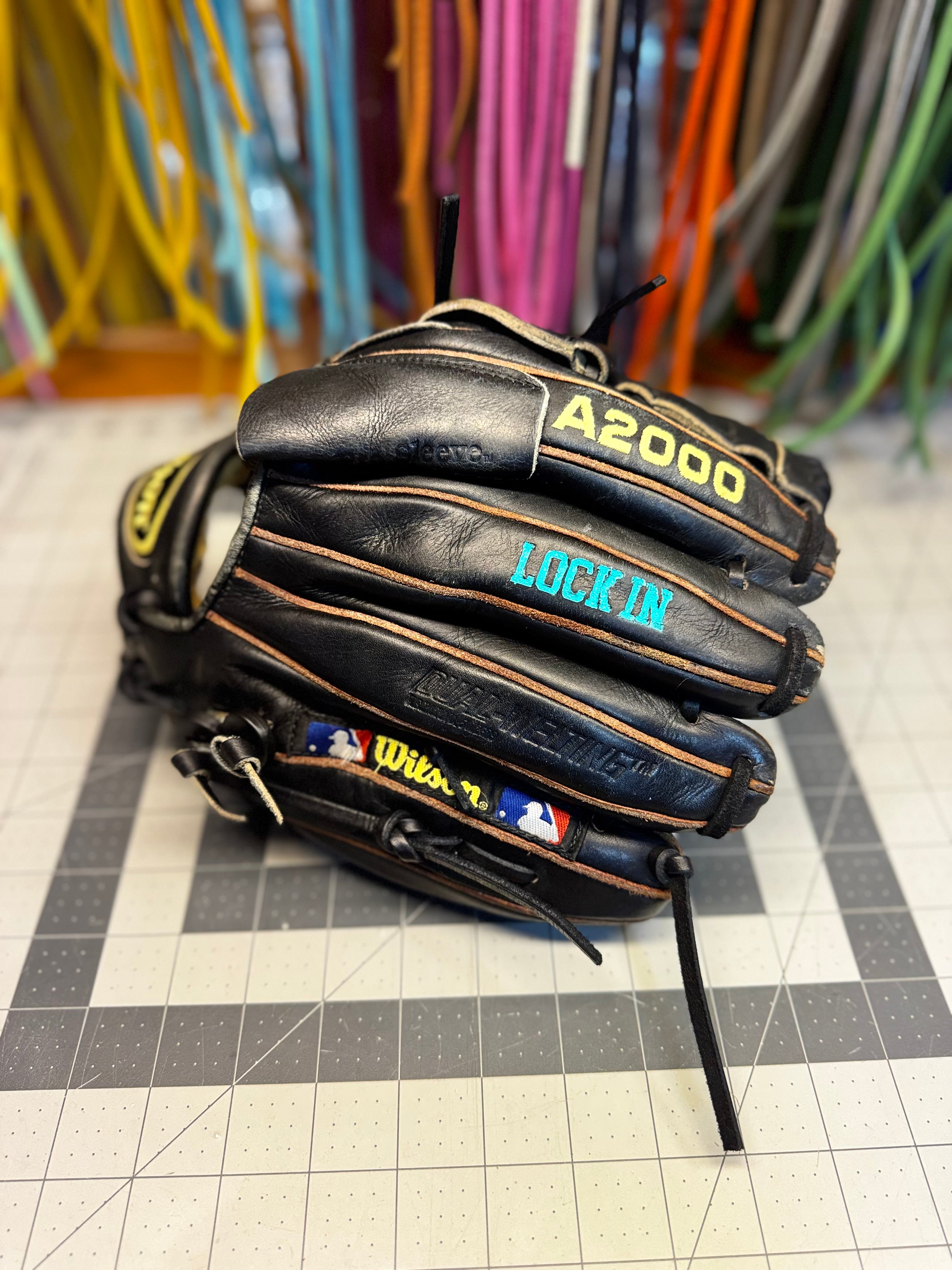 Wilson A2000 B2 Pitchers Glove LHT - Refurbished