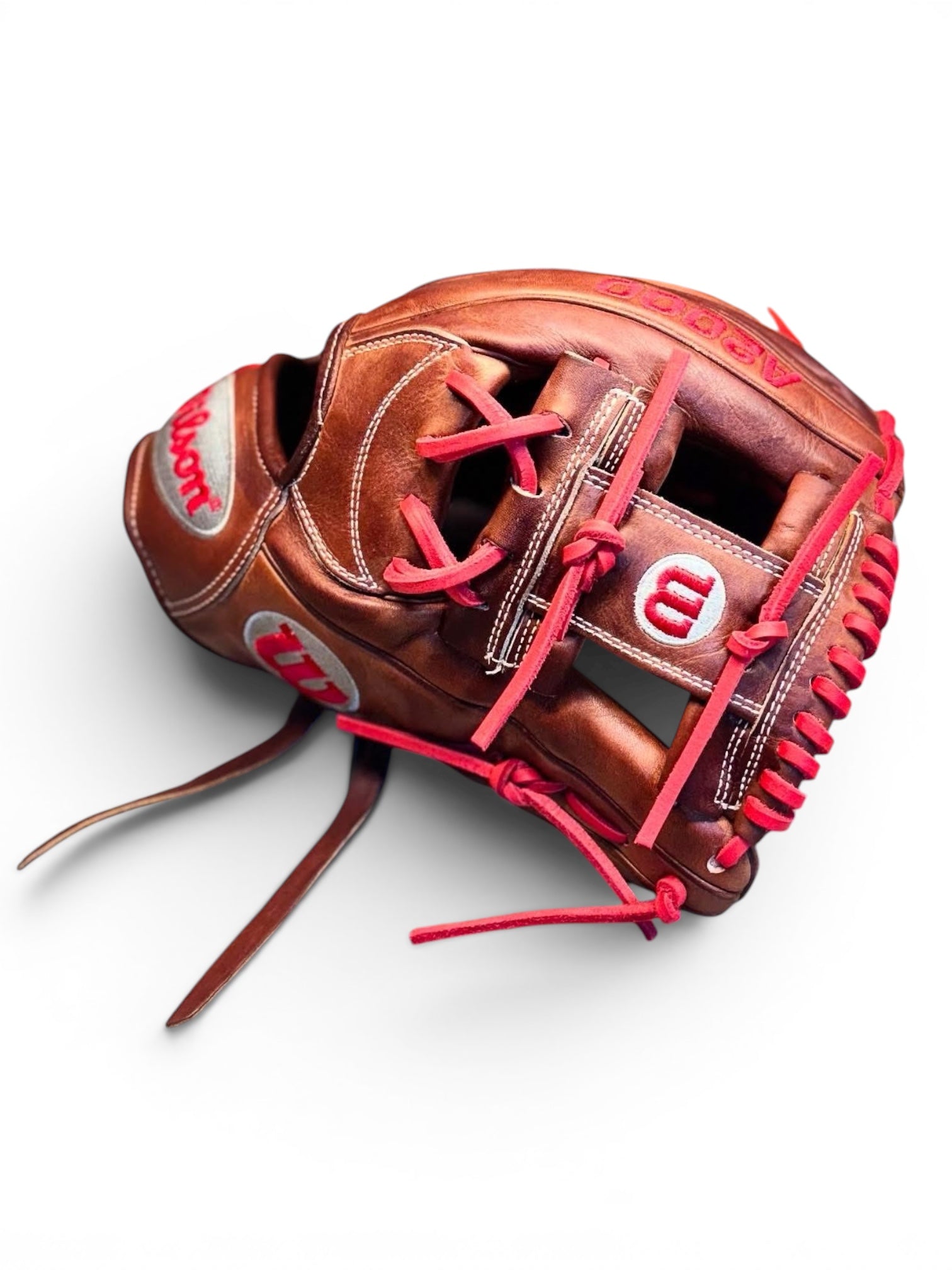 Glove Cleaning, Conditioning & Relacing Service