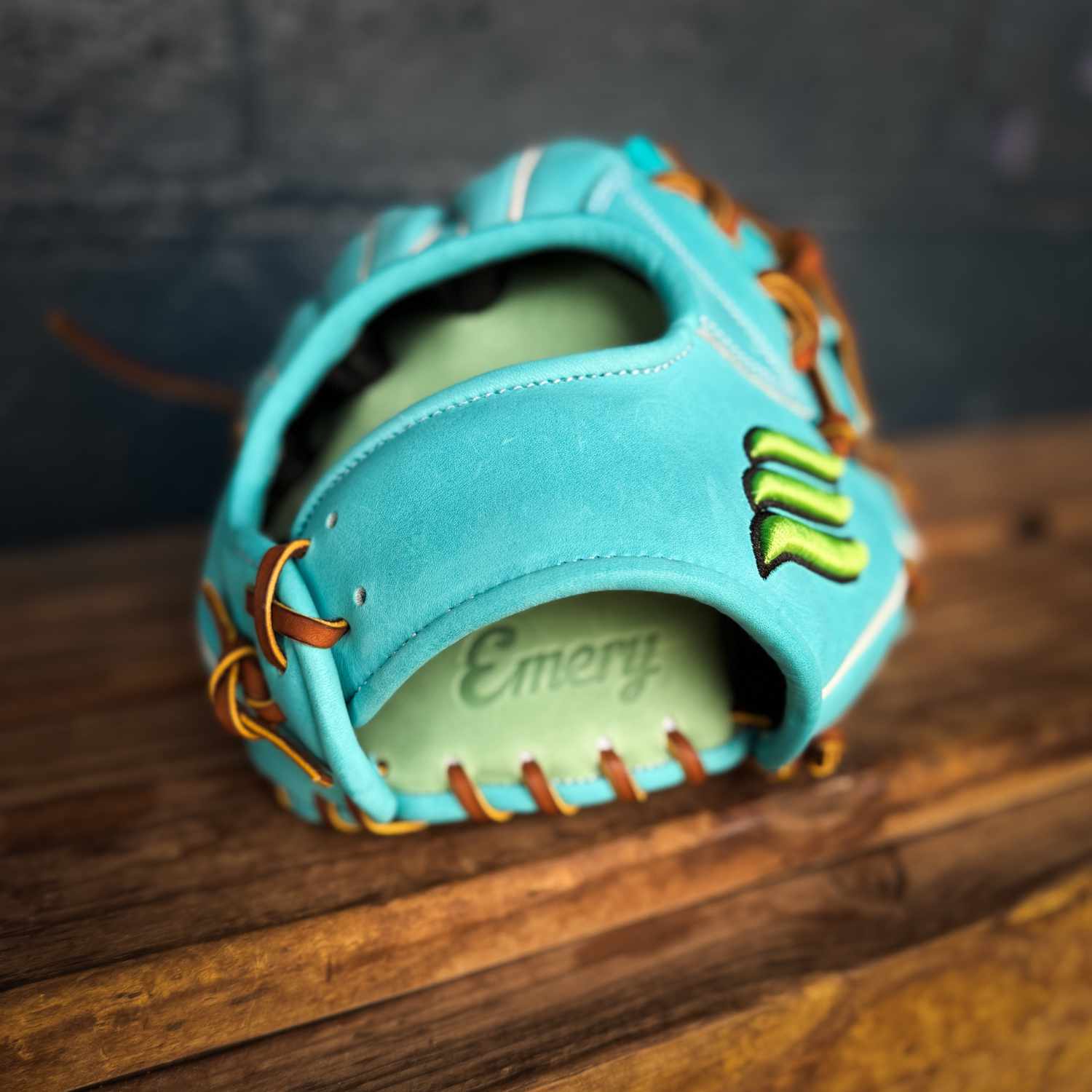 Emery Glove Company Summit Series 1627 Trufit Infield Glove 11.5" RHT